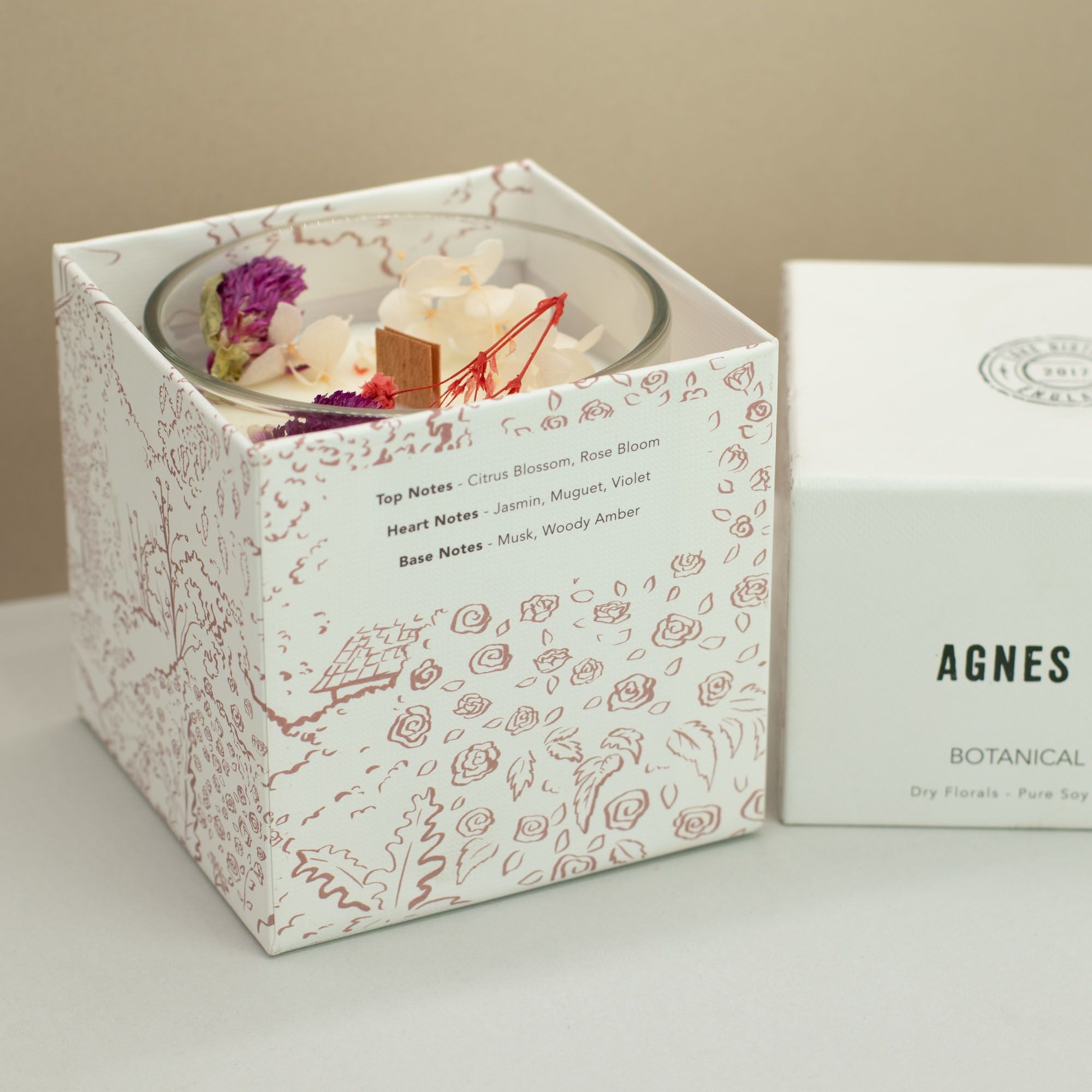Vela Botânica de Cera de Soja Agnes + Cat Roses of Sawrey