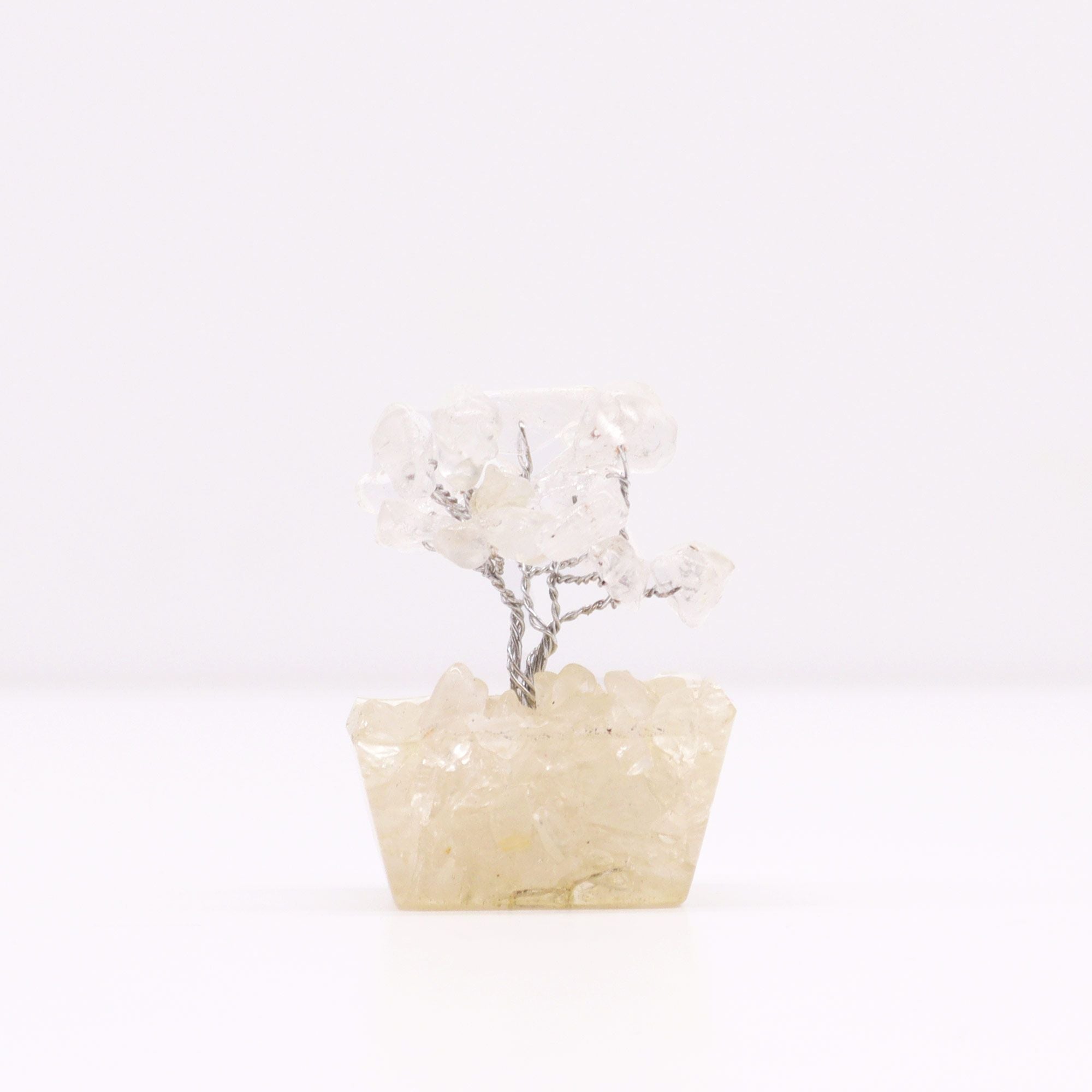 Mini Árvore de Pedras Naturais Base Orgonite Quartzo Transparente (15 Pedras)