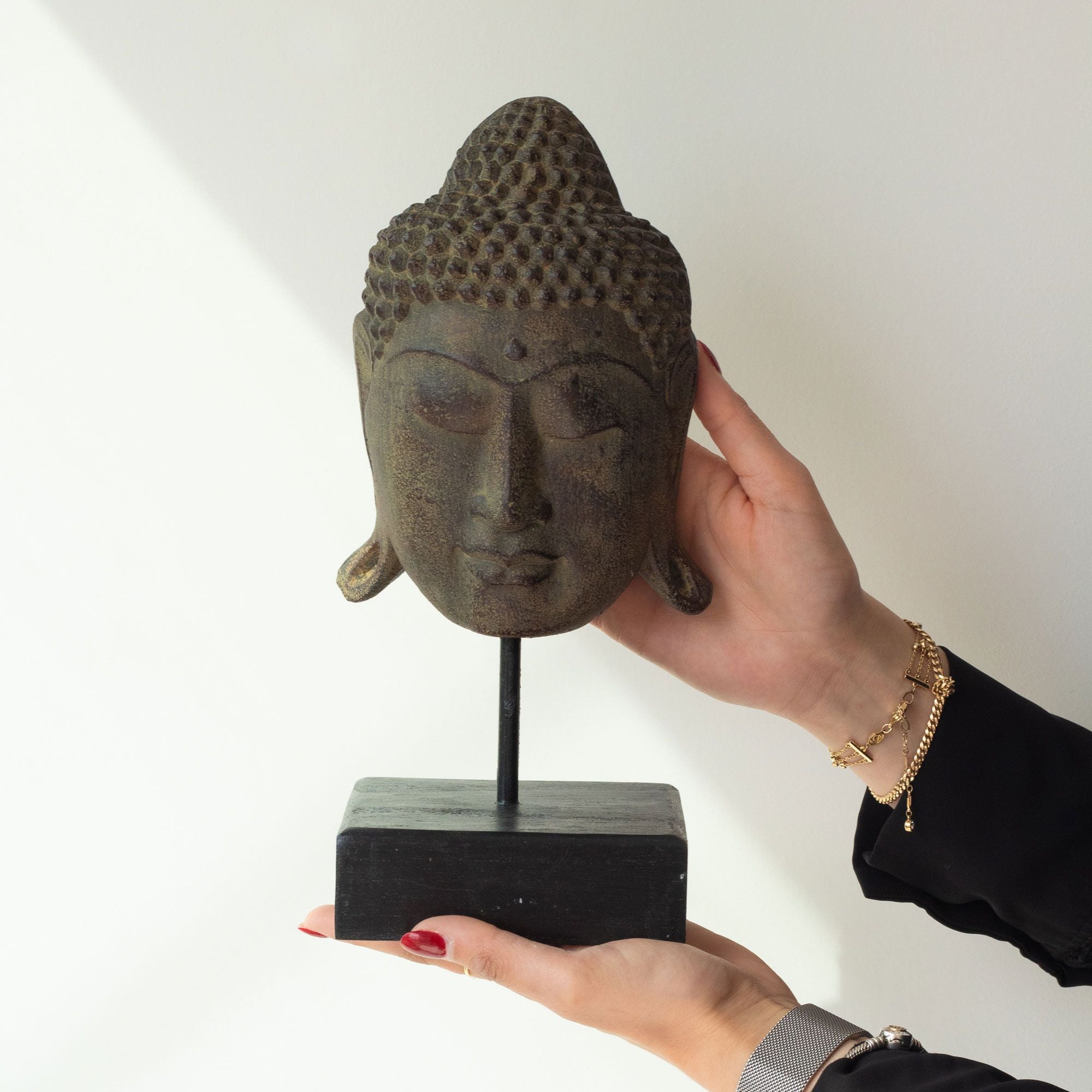 Cabeça de Buda Serenidade Grande com Suporte – Cinzento