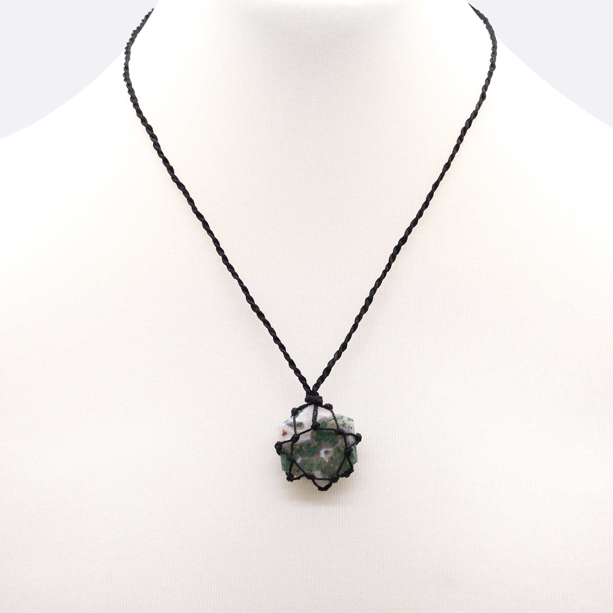 Pendente Hexagonal de Pedras Preciosas Entrelaçadas - Ágata Musgosa